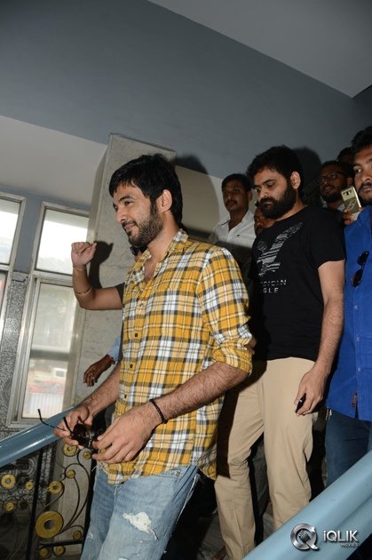 Guntur-Talkies-Movie-Team-at-Sapthagiri-Theater